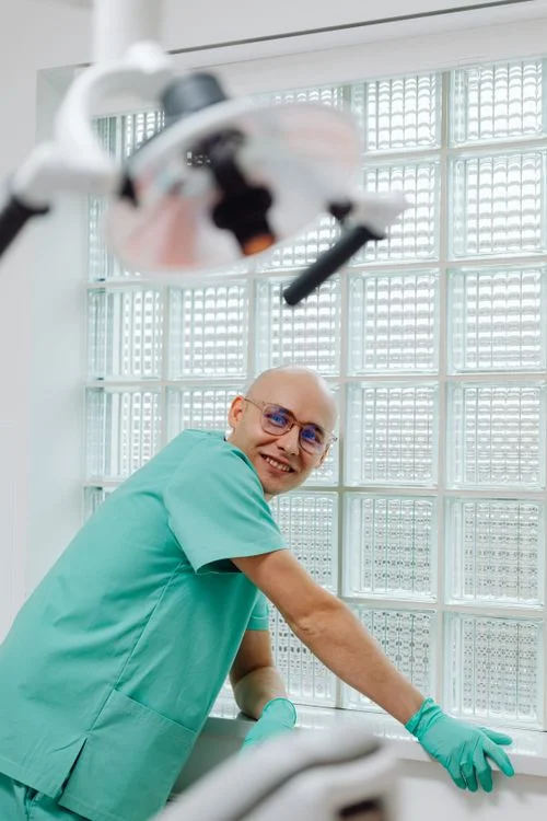Dr. Mert Kaya